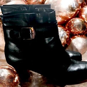 A2 by Aerosoles black leather boots size 10M